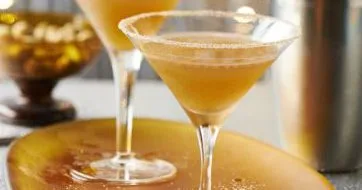 Mince pie martini
