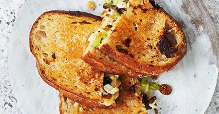 Mincemeat & cheese toasties