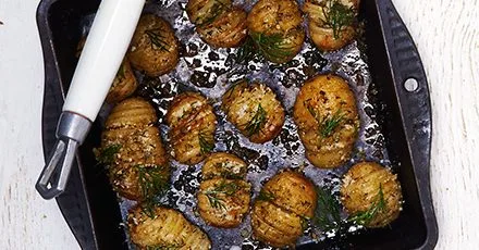 Mini hasselbacks with dill
