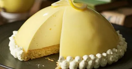 Mirror glaze mousse cake