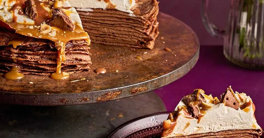 Торт з млинців у стилі Mississippi Mud Pie