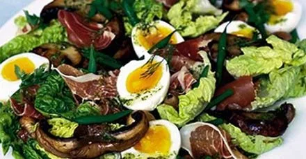 Mixed mushroom & ham salad