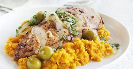 Мароканська курка з пюре зі солодкої картоплі