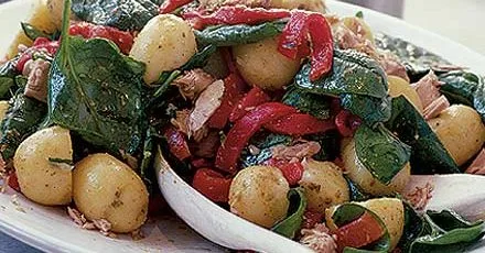 New potato, tuna & spinach salad