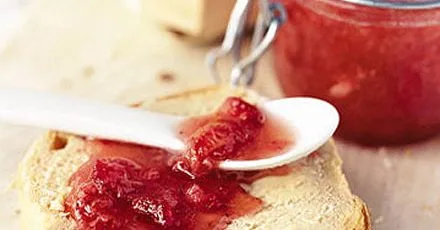 No-cook strawberry jam