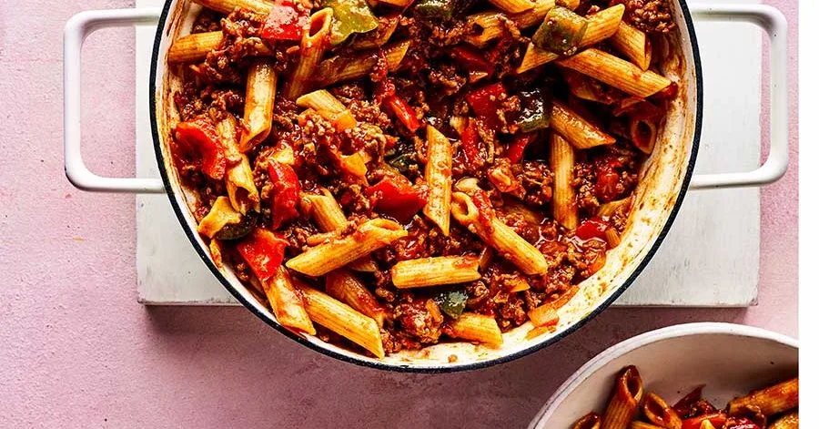 One-pot goulash pasta