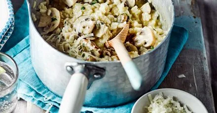 One-pot chicken & mushroom risotto
