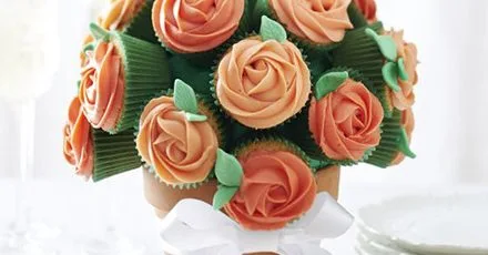 Orange & almond cupcakes