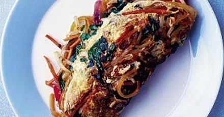 Stir-fry stuffed omelette