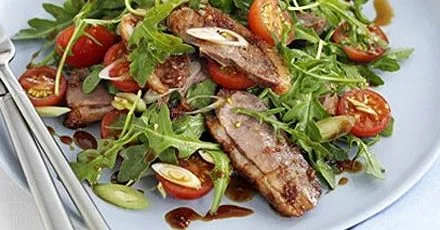 Honey & soy duck salad