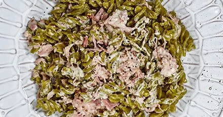 Pea fusilli with ham & mustard sauce