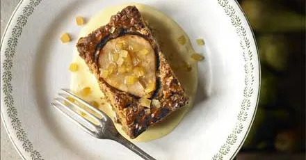Pear parkin pudding with custard
