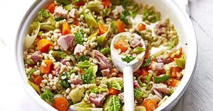 Pearl barley, bacon & leek casserole