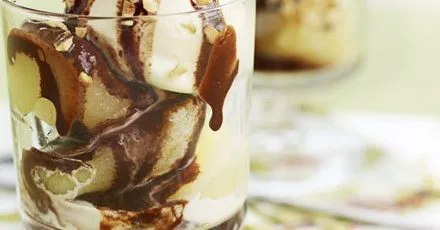 Pears with speedy choc sauce