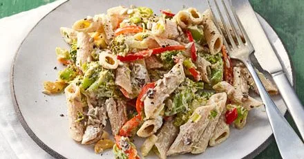 Penne with broccoli, lemon & anchovies