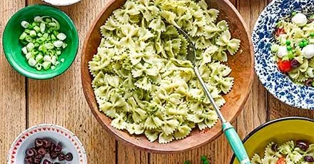 Pick & mix pesto pasta salad bar