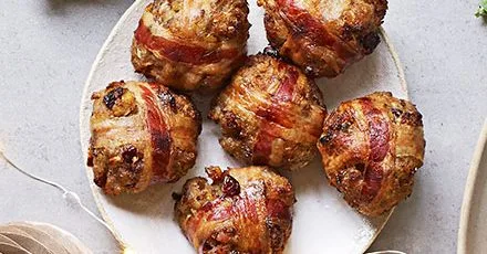 Pigs-in-blankets Christmas stuffing balls