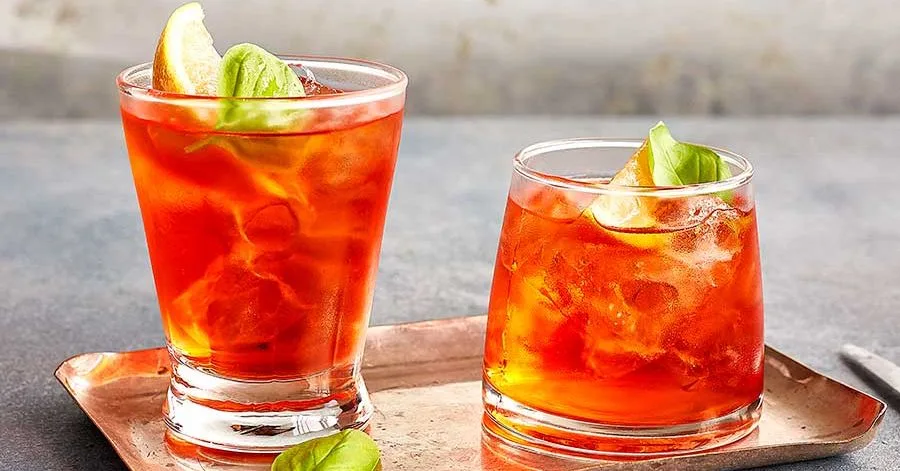 Pink negroni