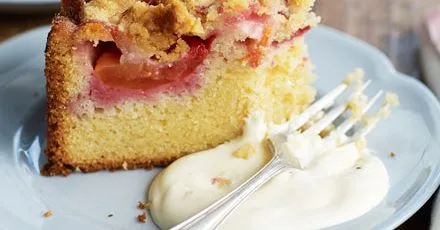 Plum crumble cake