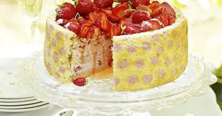 Polka-dot strawberry cake