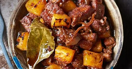 Pork & caramelised pineapple adobo