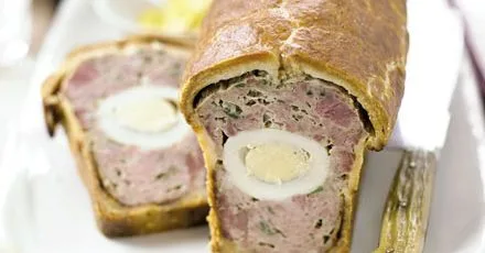 Pork & ham pie