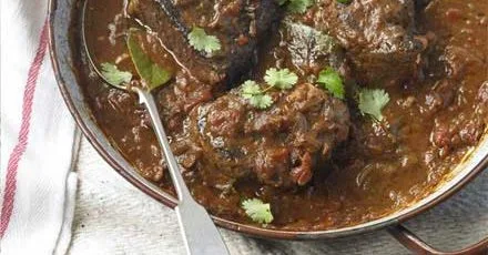 Portuguese braised steak & onions