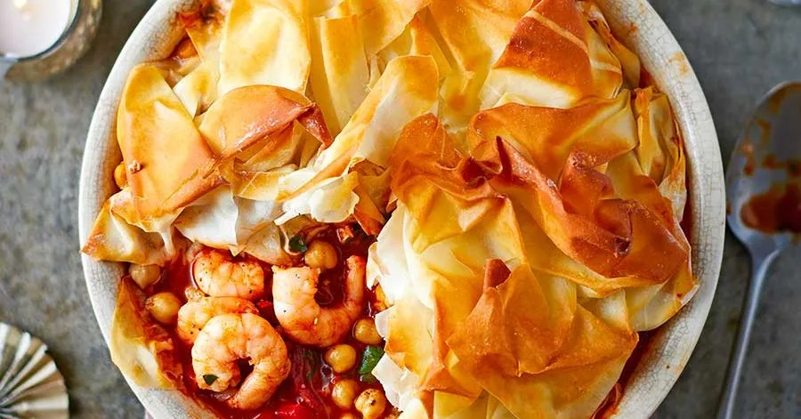 Prawn, pepper & chickpea filo pie