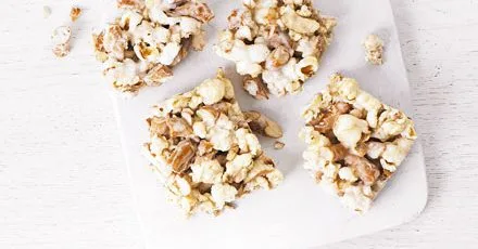 Pretzel popcorn squares