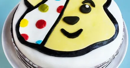 Pudsey bear cake