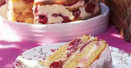 Raspberry layer cake