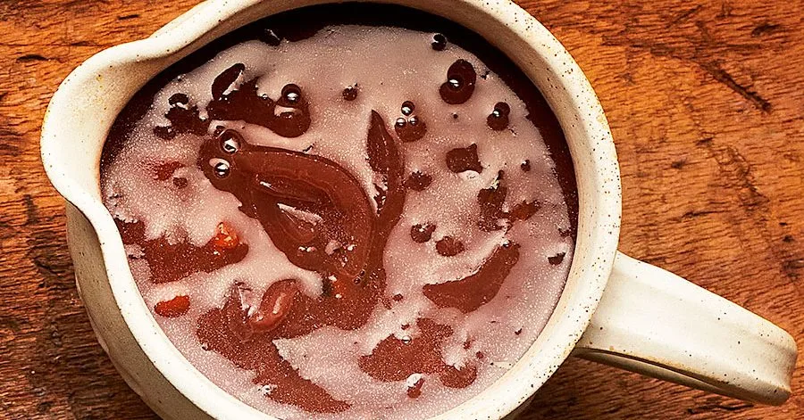 Red onion gravy