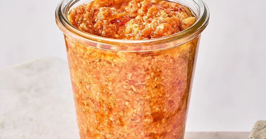 Red pesto
