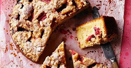 Rhubarb buckle