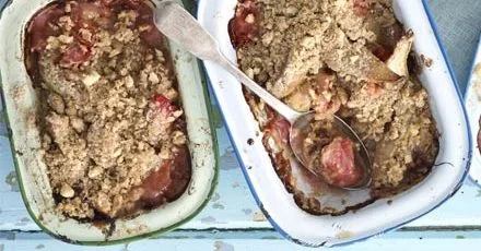 Rhubarb, pear & hazelnut crumbles