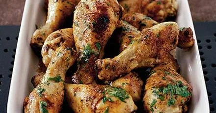 Roast chicken drumsticks with parsley & garlic