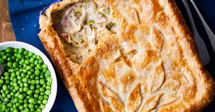 Roast chicken pie