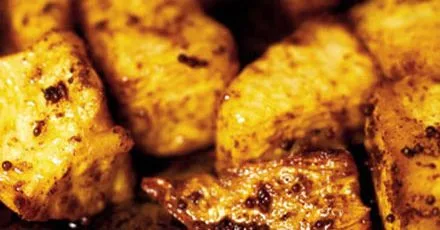 Запечені кубики целерію в карі