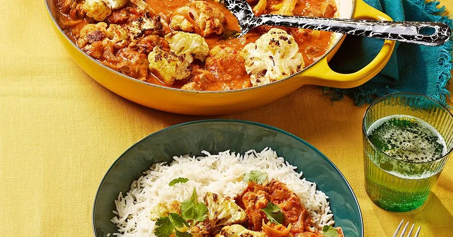 Roasted cauliflower & chicken curry