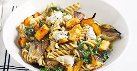 Roasted squash, shallot, spinach & ricotta pasta
