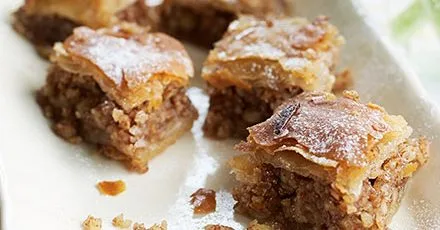 Rose baklava
