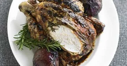 Rosemary & balsamic chicken with roast onions
