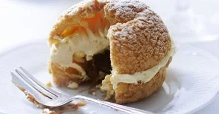 Salted caramel & popcorn crumble choux buns
