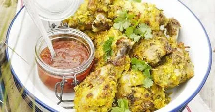 Курячі кусочки у соусі сатай