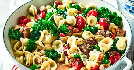 Sausage, kale & chilli pasta