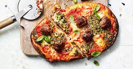 Sausage & pesto pizza
