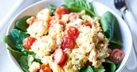 Scrambled egg & feta hash
