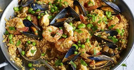 Seafood paella