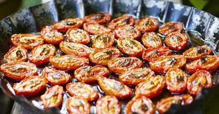 Semi-dried tomatoes