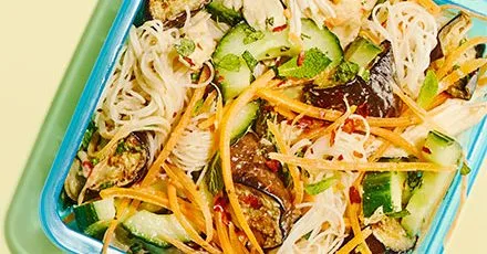Sesame chicken noodles